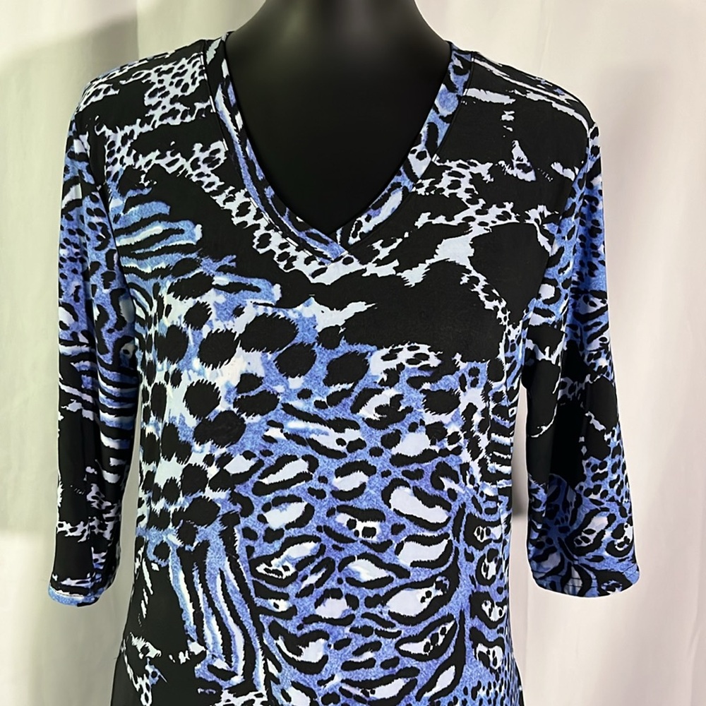 NWT Attitudes by Renee Black & Blue Animal Print V-Neck Maxi Dress - Picture 4 of 16